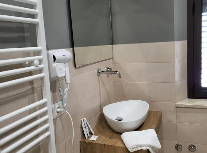 La Cite Luxury Bed & Breakfast 4*