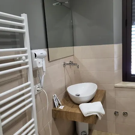La Cite Luxury Oda ve Kahvaltı 4*